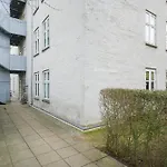 With Terrace And Garden At Frederiksberg Kopenhaga
