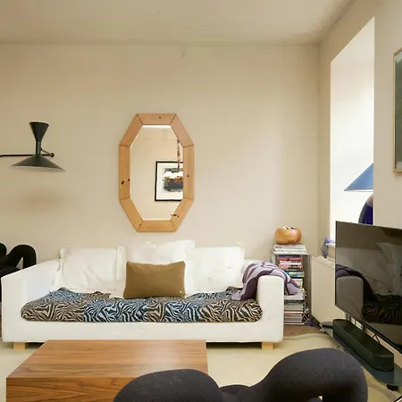 With Terrace And Garden At Frederiksberg Appartement